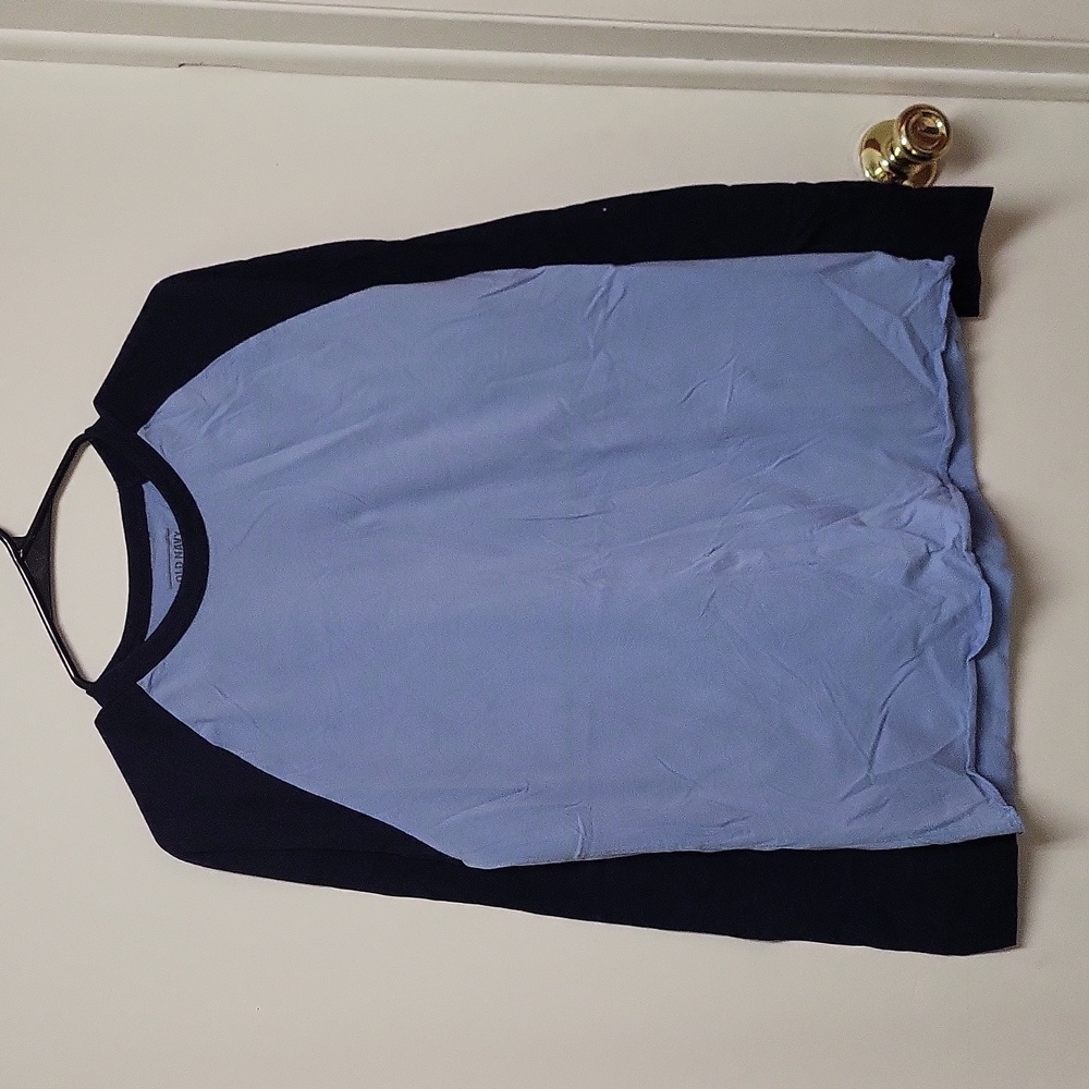 Old Navy Long Sleeve Crewneck Shirt